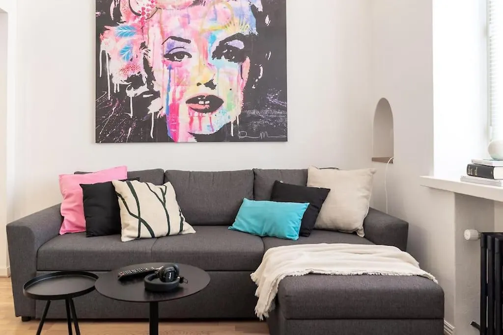 Apartment Centrally Located For Up To 4 Helsinki